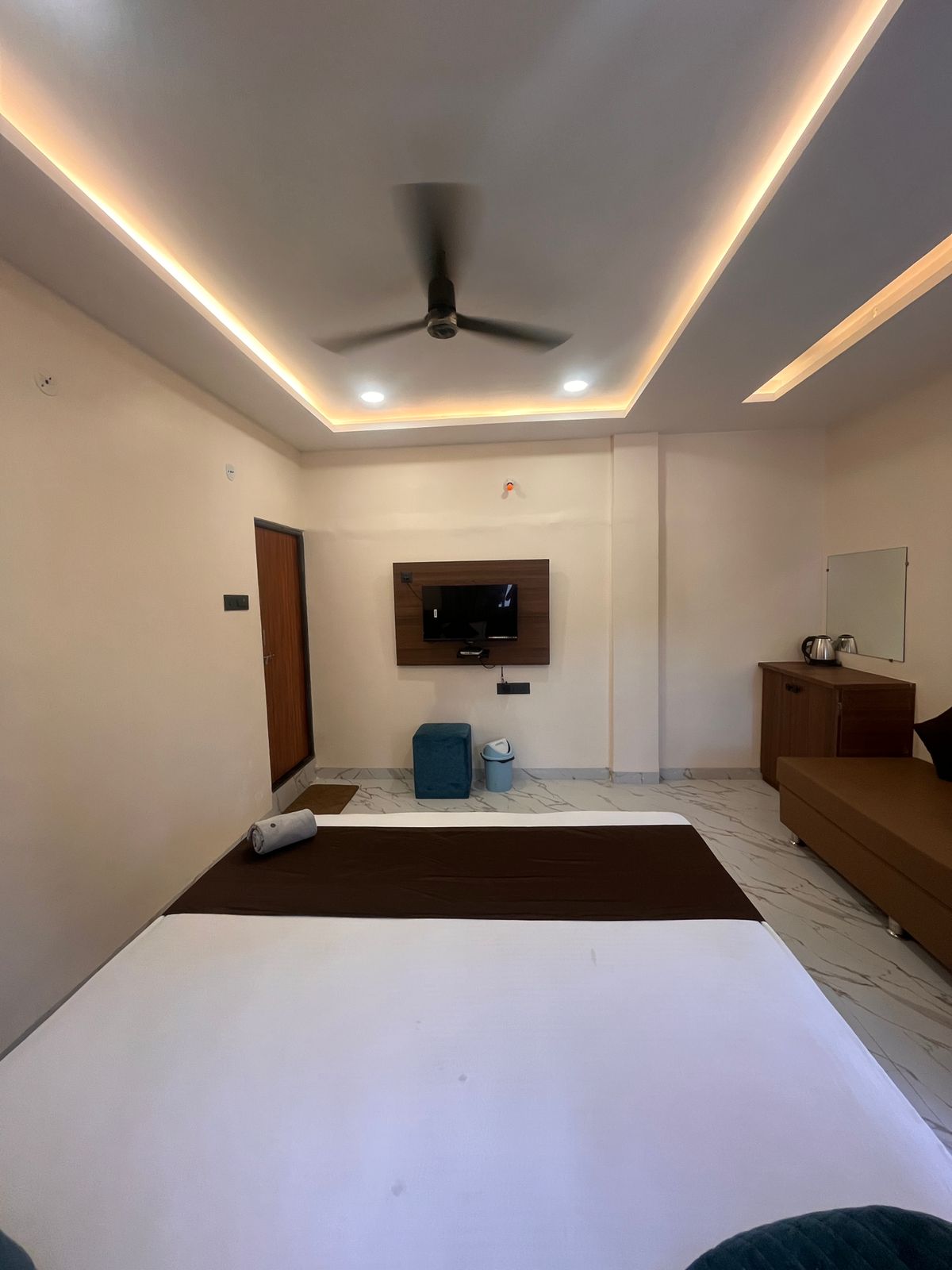 Deluxe AC Room